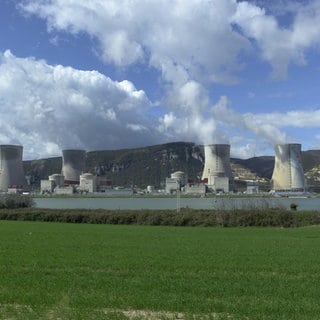 Kernkraftwerk Cruas an der Rhône, bei Montelimar, Frankreich