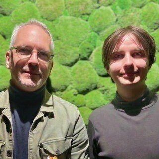 Alexander Wasner und Jan Jekal bei SWR Kultur vor Ort in der Kakadu Bar vom Staatstheater Mainz