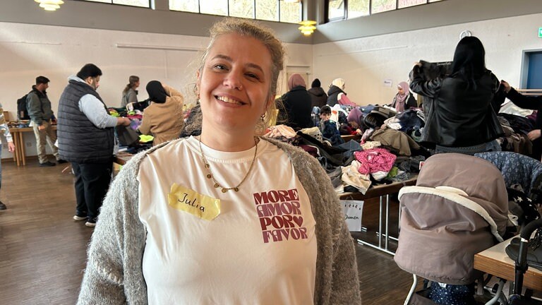 Julia Dinkat-Michely vom Hebammen- und Familienzentrum Rundum hat mit ihrem Team wieder Weihnachtself gespielt.