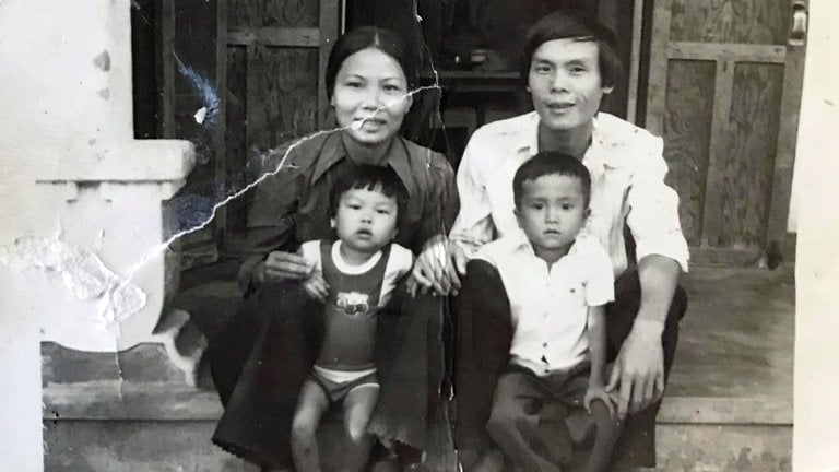 Das Familienbild zeigt Familie Mai