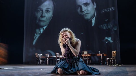 Pauline Großmann als Ophelia in „Hamlet“
