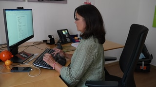 Helga Kudjer-Lauer berät seit über 30 Jahren Frauen und Paare bei Schwangerschaften und in den ersten Jahren des Kindes.
