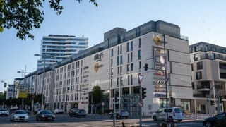 Blick auf das Milaneo Shopping-Center im Europaviertel.