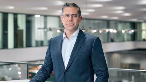 Mathias Miedreich heißt der neue Vorstandsvorsitzende von ZF Friedrichshafen. Er ist der Nachfolger von Holger Klein.