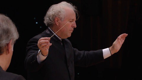 Manfred Honeck dirigiert