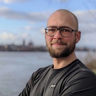Tim Stobbe ist Redakteur bei SWR Aktuell in Rheinland-Pfalz