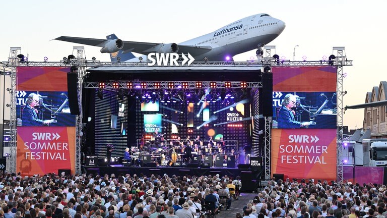 SWR Kultur Open-Air mit Helge Schneider und SWR Big Band