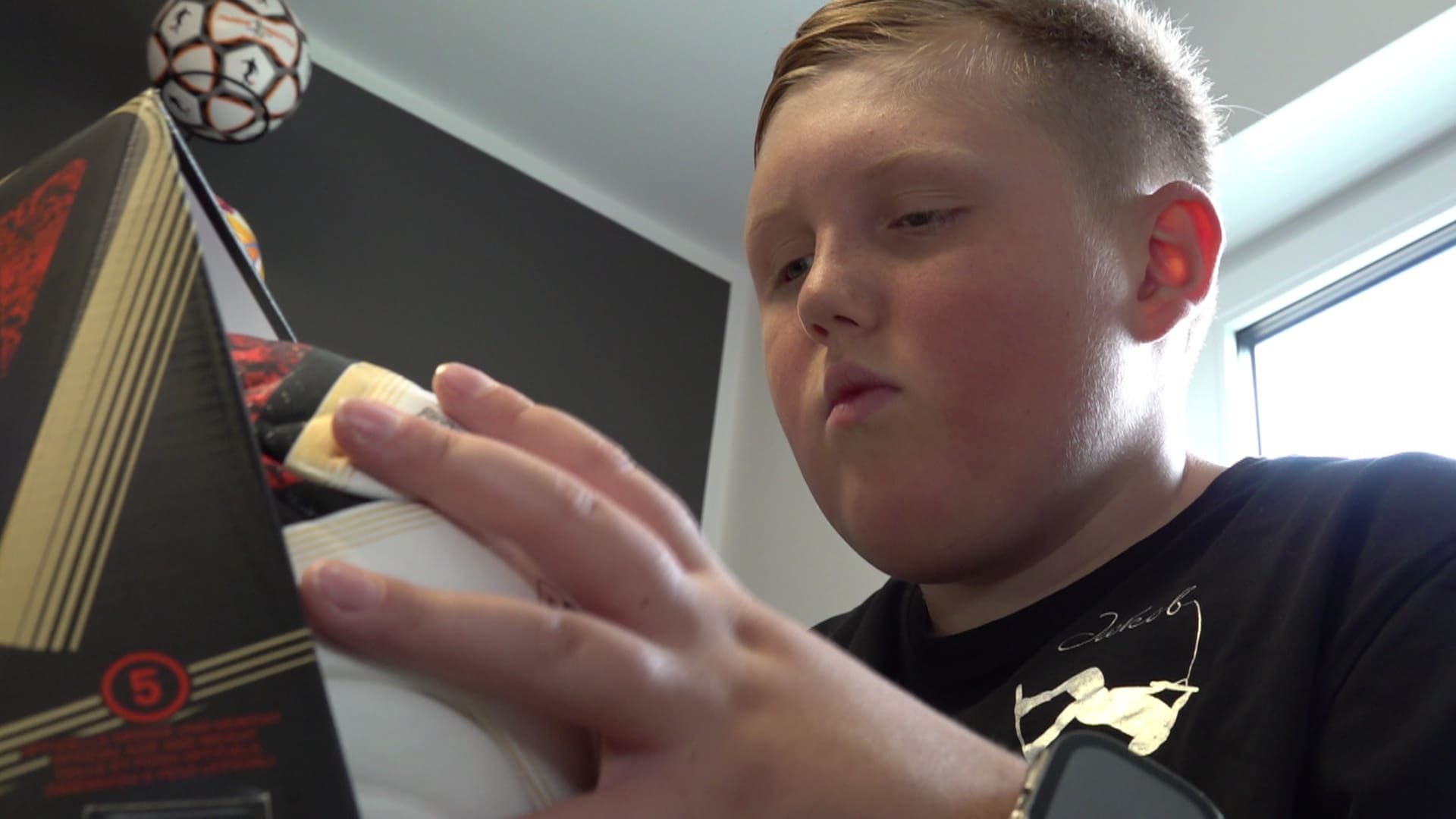 "Welches Licht, es ist so dunkel" - Wie der sehbehinderte Jakob Mitmenschen Mut macht