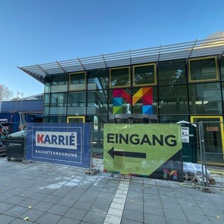 Das Mainzer Bauunternehmen Karrié hat Insolvenz angemeldet. Die Firma ist auch an der Sanierung des Taubertsbergbades beteiligt.