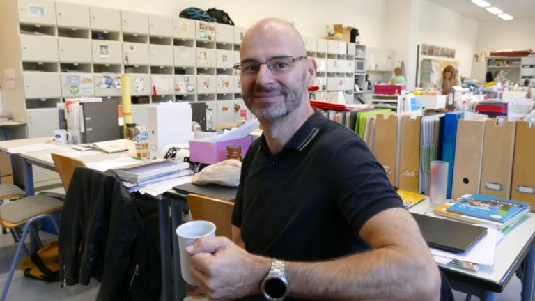 Schülerinnen der Klasse 9c haben Lehrer und Lehrerinnen der Tulla-Realschule in Mannheim befragt, wie sie ihre Pausen verbringen.