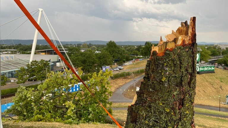 VorFest in Karlsruhe wegen Unwetter abgebrochen