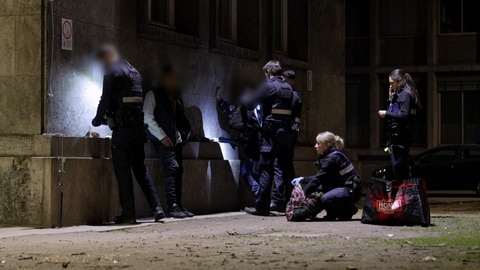 Mainzer Polizist*innen auf Nachtstreife.
