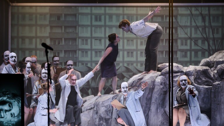 Uraufführung "Adam und Eva" bei den Schwetzinger SWR Festspielen