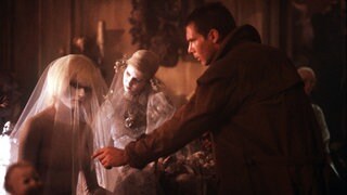 Filmszene mit Harrison Ford als "Blade Runner" Rick Deckard und Daryl Hannah (l) als Replikant.