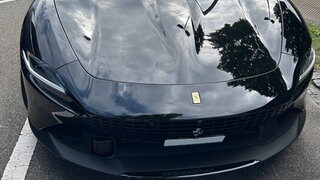 Der Ferrari hat laut Zoll einen Wert umgerechnet rund 207.000 Euro.