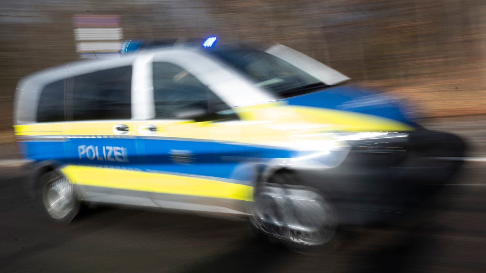 Notruf wegen bewaffnetem Mann an Bahnhof: Verdächtiger in Klinik festgenommen