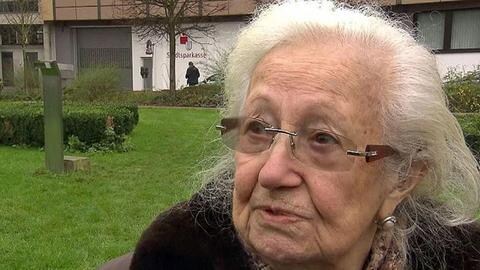 eine Seniorin in Nahaufnahme