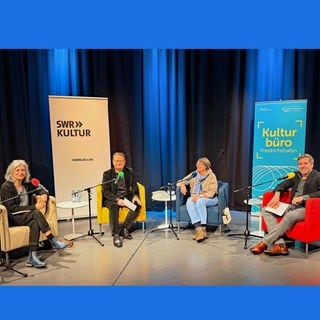 Shirin Sojitrawalla, Carsten Otte, Julia Schröder und Jan Wiele bei der SWR Bestenliste in Friedrichshafen