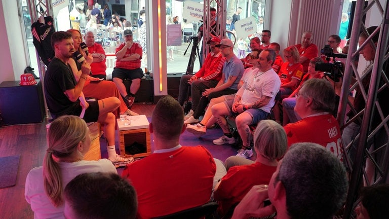 "DEIN FCK" mit Desirée Krause und Marius Müller: Das PopUp Studio ist voll!