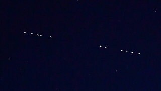 Es ist nicht auszuschließen, dass in den kommenden Jahren noch weitere Starlink-Satelliten vom Himmel fallen.