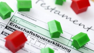 In Deutschland werden Erbschaften effektiv mit drei Prozent besteuert, Arbeit mit 30 Prozent. Das ist ungerecht, weil für eine Erbschaft niemand arbeiten muss und viele niemals etwas erben.