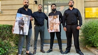 Die Familie des getöteten Zugbegleiters