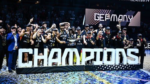 Deutsche Basketballer feiern den EM-Titel 2025