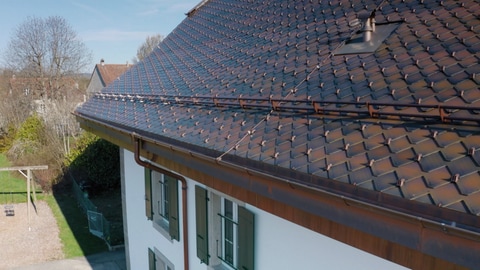 Dach mit Solar-Ziegel