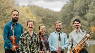 Ilektra Platiopoulou & The Curious Bards