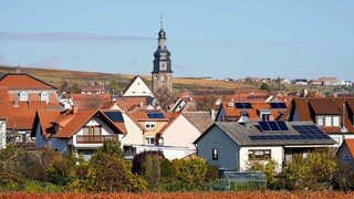 Kanzler Merz lädt US-Präsident Trump nach Kallstadt ein