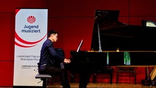 Im Emmerich-Smola-Saal des SWR-Studios Kaiserslautern zeigen rheinland-pfälzische Bundessieger von "Jugend musiziert" Ende September ihr Können. 
