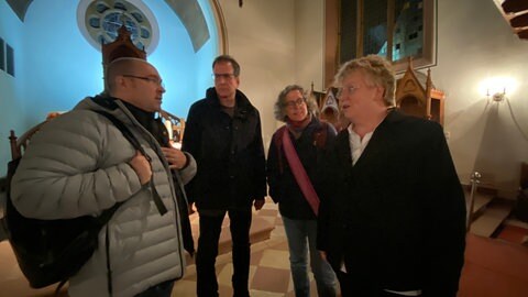 Pro Presbyterium - hier wird über den Sparkurs der evangelischen Kirche der Pfalz diskutiert.