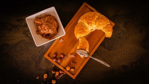 Schoko-Nuss-Creme mit nur zwei Zutaten zum Selbermachen