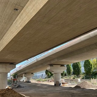 Die neue Brücke in Ludwigshafen: Der Rohbau der neuen Hochstraße Süd