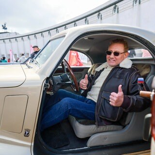 Der russische Milliardär Boris Rotenberg hat ein Faible für schnelle Autos und den russischen Präsidenten Putin. Er steht auf einer EU-Sanktionliste