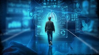 Person betrachtet holografische Medizindaten vor digitalem Gehirn.