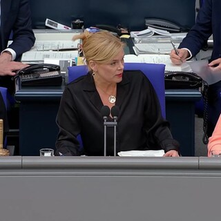 Julia Klöckner im Bundestag