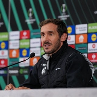Freiburgs Trainer Julian Schuster