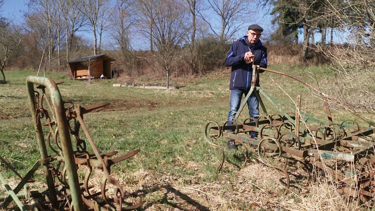Berenbach - Mann im Garten