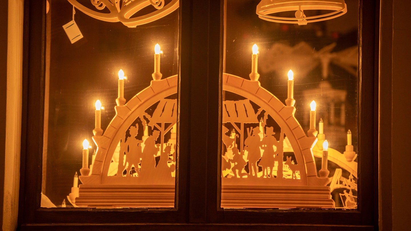 Weihnachtsdeko: Fenster schön schmücken zu Weihnachten