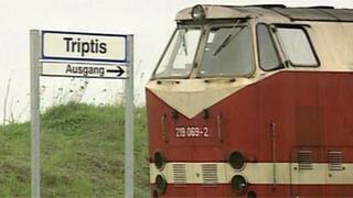 Die Verbindungsstrecke ins knapp 60km entfernte Lobenstein wird eingestellt.