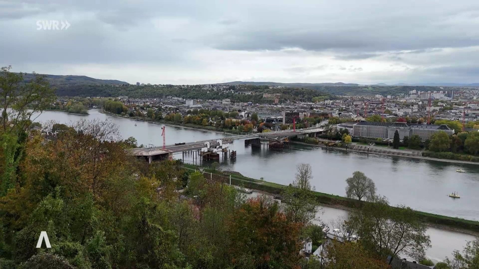 Neubau Pfaffendorfer Brücke - das große Warten auf mehr Regen