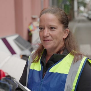 Sauberkeitsermittlerin im Einsatz