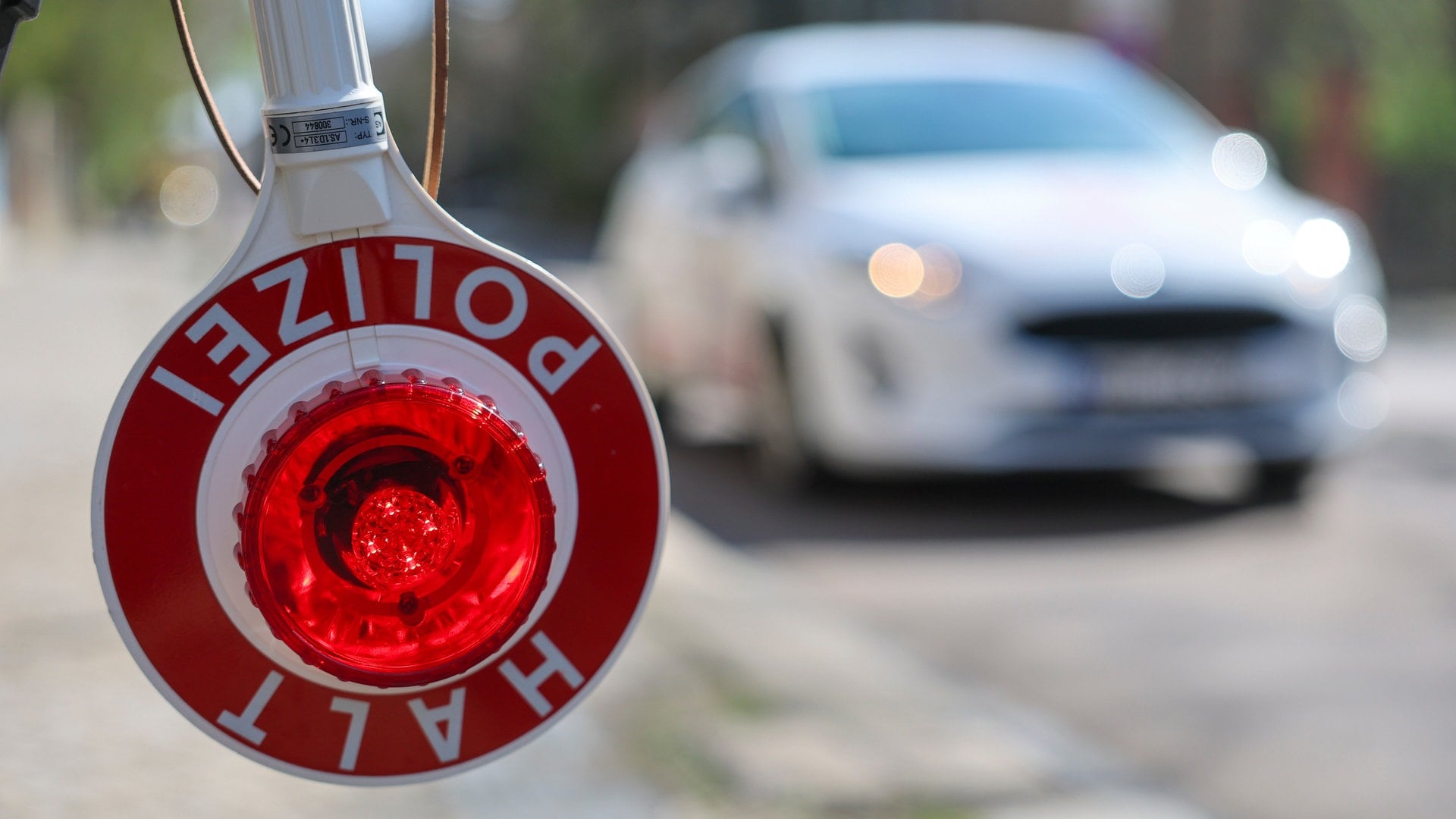 Polizei stoppt Mutter an der Mosel mit 3,15 Promille am Steuer – Kind im Auto