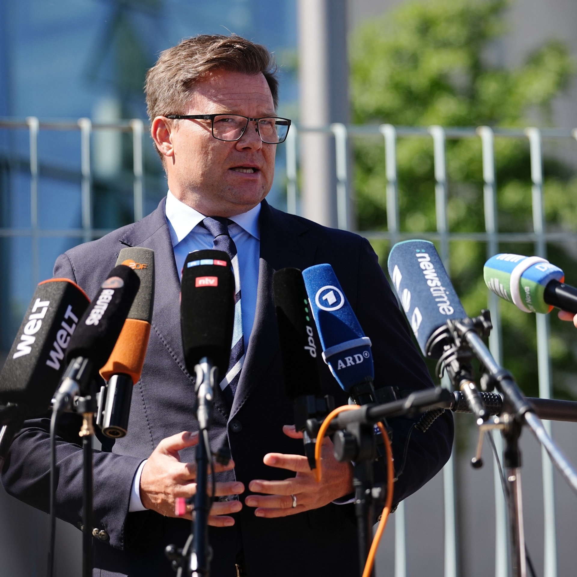 Hitzeschutz und Niedrigwasser - Initiativen der Minister