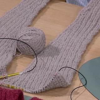 Gestrickter Matrosenkragen