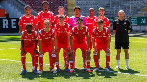 FCK-Coach Torsten Lieberknecht kurz vor Saisonstart mit einer kompletten Elf "Neuzugänge" 