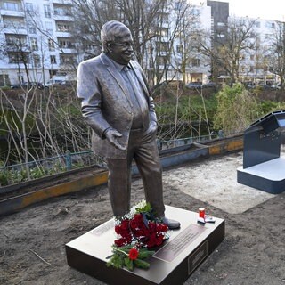 Denkmal für Walter Lübcke, aufgestellt von der Aktivistengruppe Zentrum für Politische Schönheit (ZPS) vor dem CDU-Hauptsitz in Berlin.