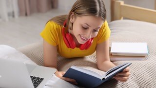 Warum unbedingt Podcasts? Literaturvermittlung zum Anhören