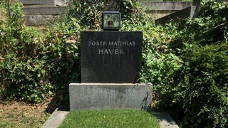 Grab von Josef Matthias Hauer